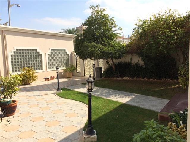  Image of Villa to rent in Jumeira Beach Road, Jumeirah at Jumeirah 1,