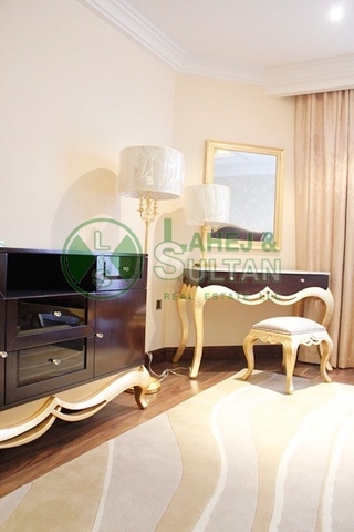  Image of 4 bedroom Villa for sale in Palm Jumeirah, Dubai at Taj Grandeur Residences, Palm Jumeirah, Dubai