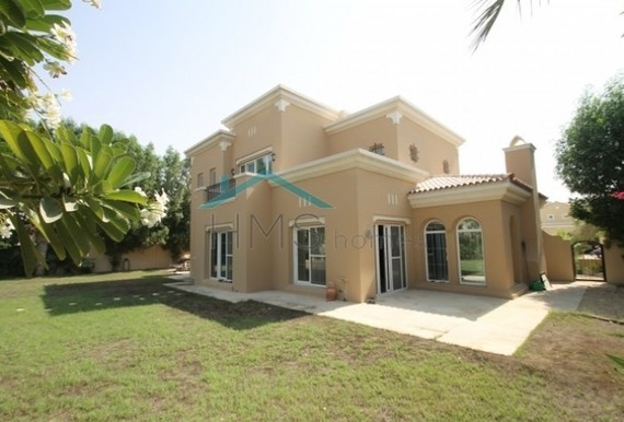 4 bedroom Villa for...