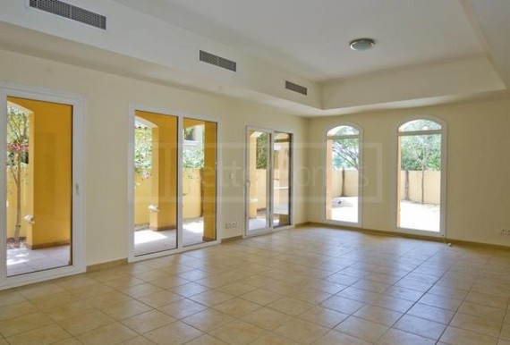 3 bedroom Villa to r...