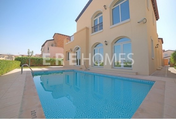 4 bedroom Villa to r...