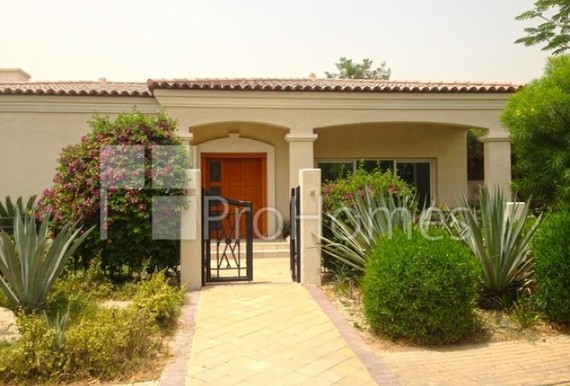 4 bedroom Villa to r...