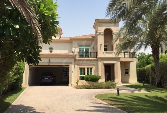 4 bedroom Villa to r...