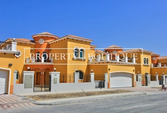 5 bedroom Villa to r...