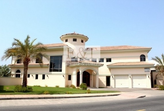 5 bedroom Villa to r...