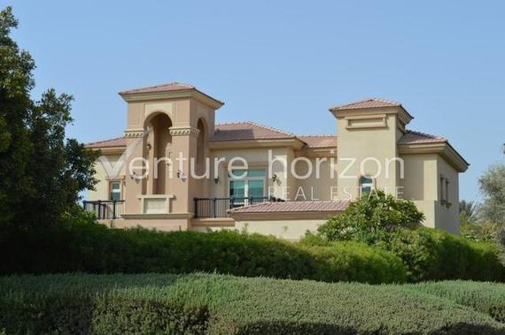 4 bedroom Villa for...