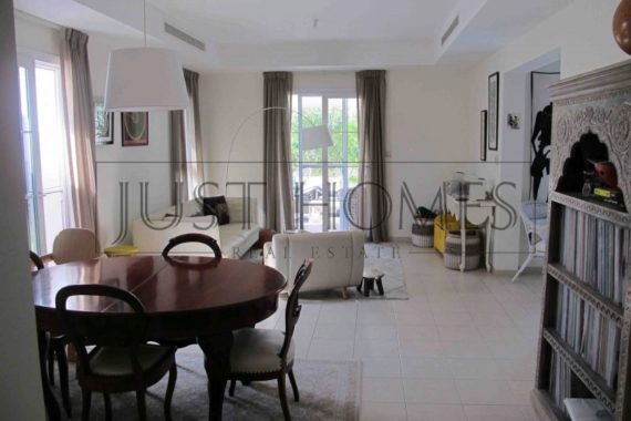 3 bedroom Villa to r...