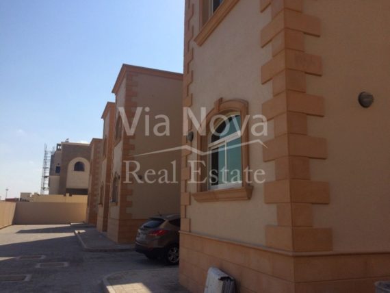 6 bedroom Compound t...