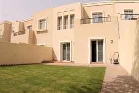 3 bedroom Villa to r...