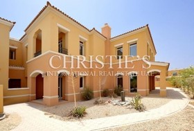 3 bedroom Villa to r...