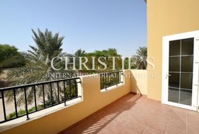 3 bedroom Villa to r...