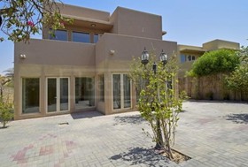 3 bedroom Villa to r...