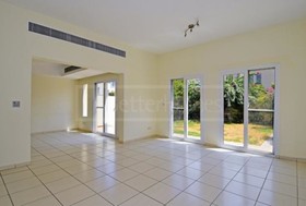 3 bedroom Villa to r...