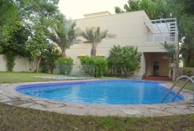 4 bedroom Villa for...