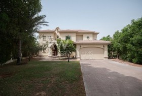 4 bedroom Villa to r...