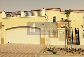 4 bedroom Villa to r...