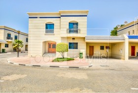 4 bedroom Villa to r...