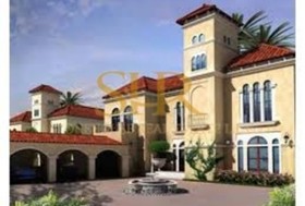 5 bedroom Villa to r...