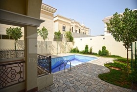 5 bedroom Villa to r...