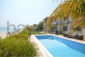 6 bedroom Villa to r...