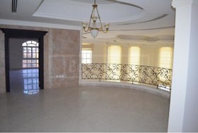 6 bedroom Villa to r...