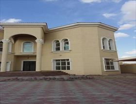 5 bedroom Villa to r...