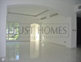 4 bedroom Villa to r...