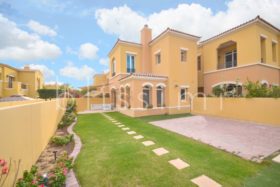 2 bedroom Villa to r...